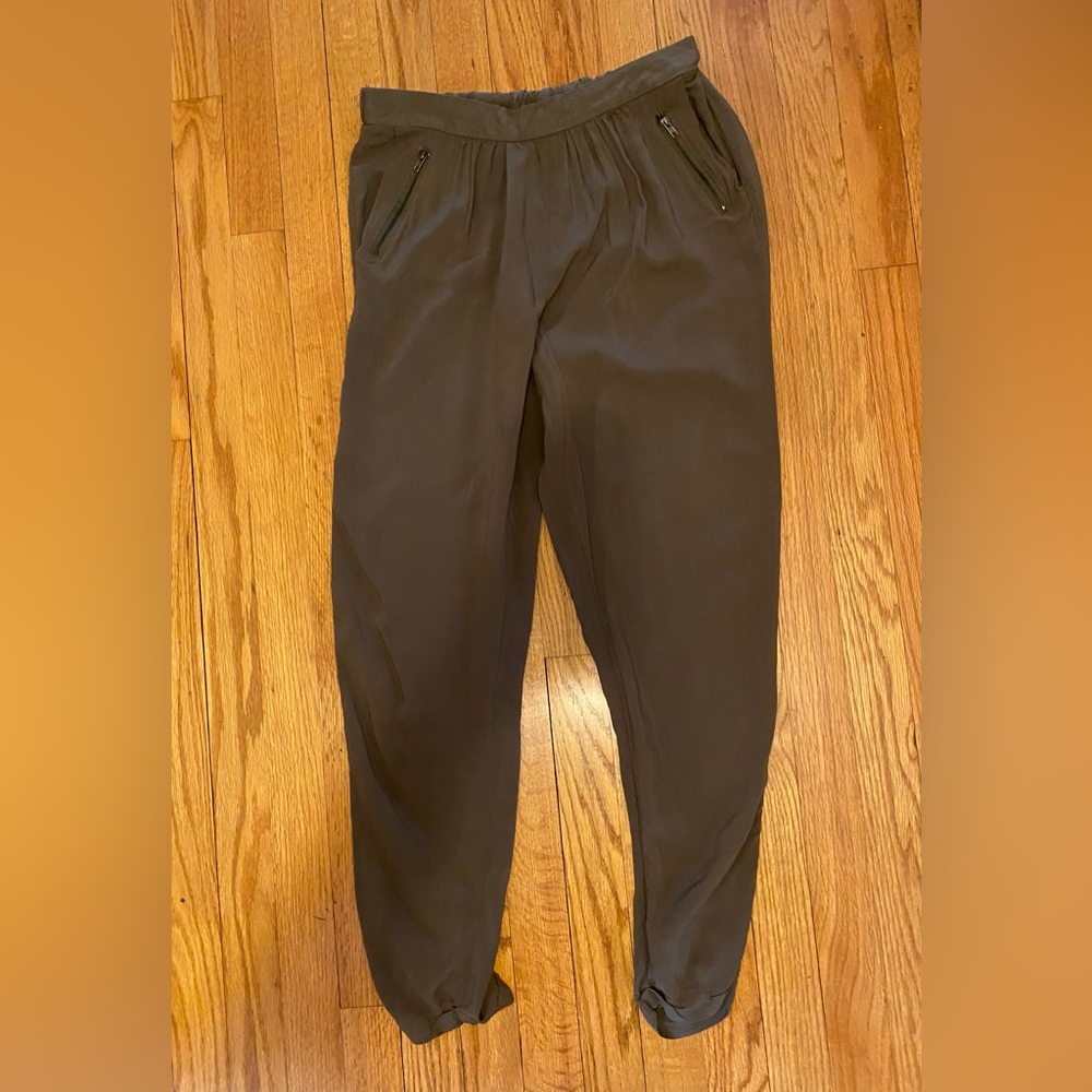 New Look Pants Women’s Medium Green Jogger Style Rayon Tapered, Front Pockets